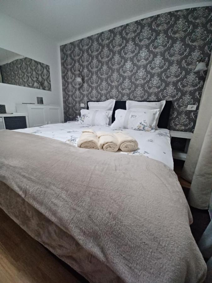 Balcescu Apartment